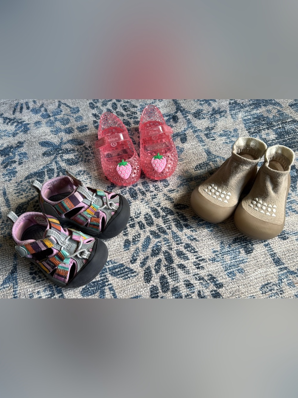 Set of 3 toddler girls shoes size 4